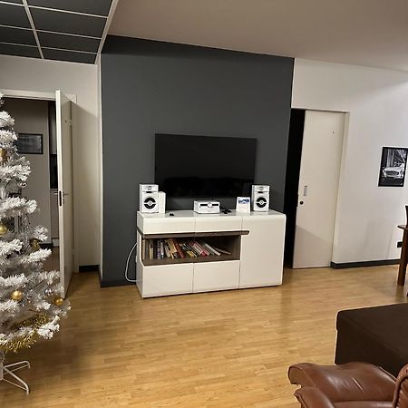New Modern 4-Room Apartment With Big Balcony And Undeground Parking In Center Of Талин Екстериор снимка