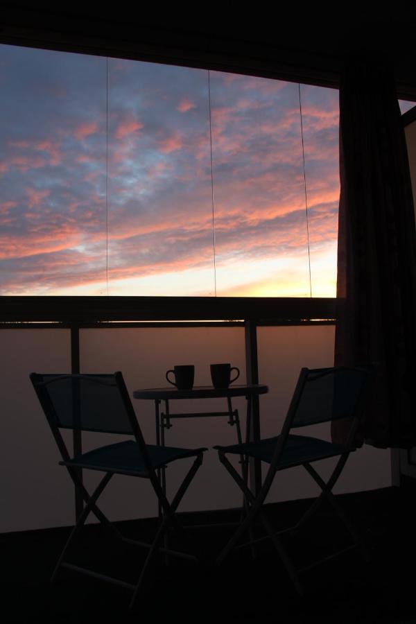 New Modern 4-Room Apartment With Big Balcony And Undeground Parking In Center Of Талин Екстериор снимка