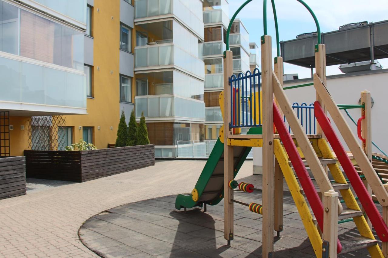 New Modern 4-Room Apartment With Big Balcony And Undeground Parking In Center Of Талин Екстериор снимка